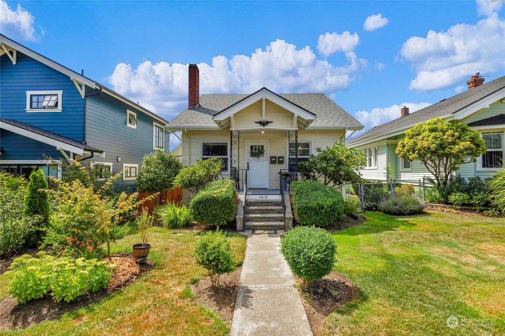 Photo of 1410 Hoyt Avenue, Everett, WA 98201 (MLS # 2269638)