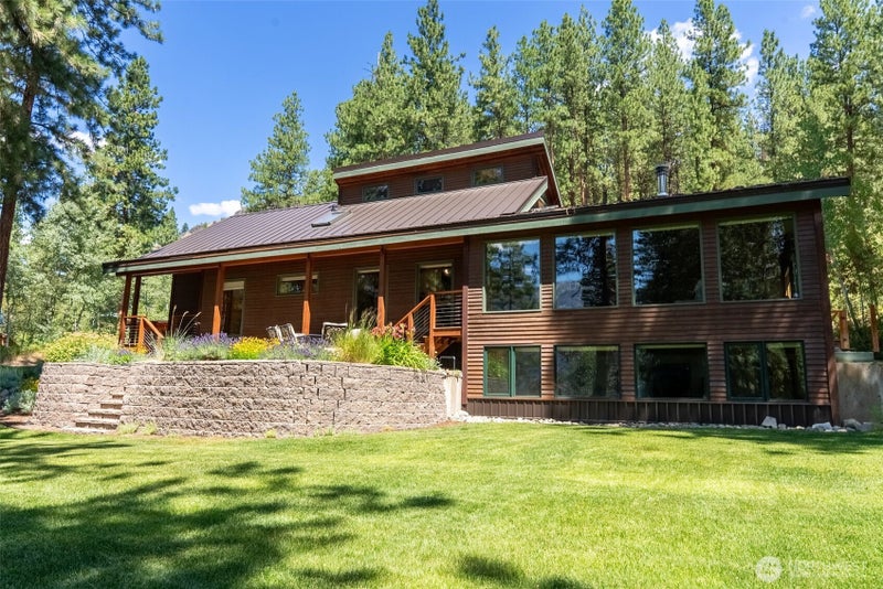 2 Trillium Road