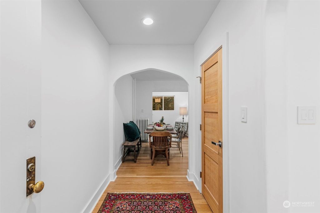 Photo of 1306 Queen Anne Avenue N #7, Seattle, WA 98109 (MLS # 2184413)