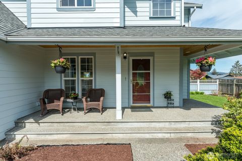 Photo of 2412 16th Street, Anacortes, WA 98221 (MLS # 2498672)