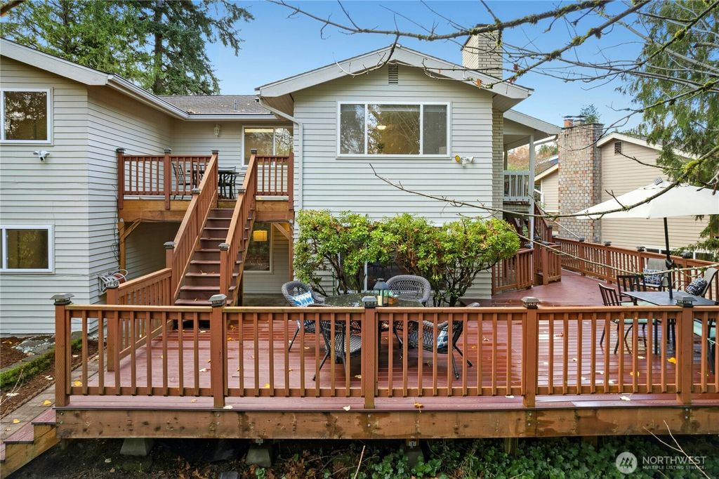 Photo of 1820 175th Place NE, Bellevue, WA 98008 (MLS # 2461686)