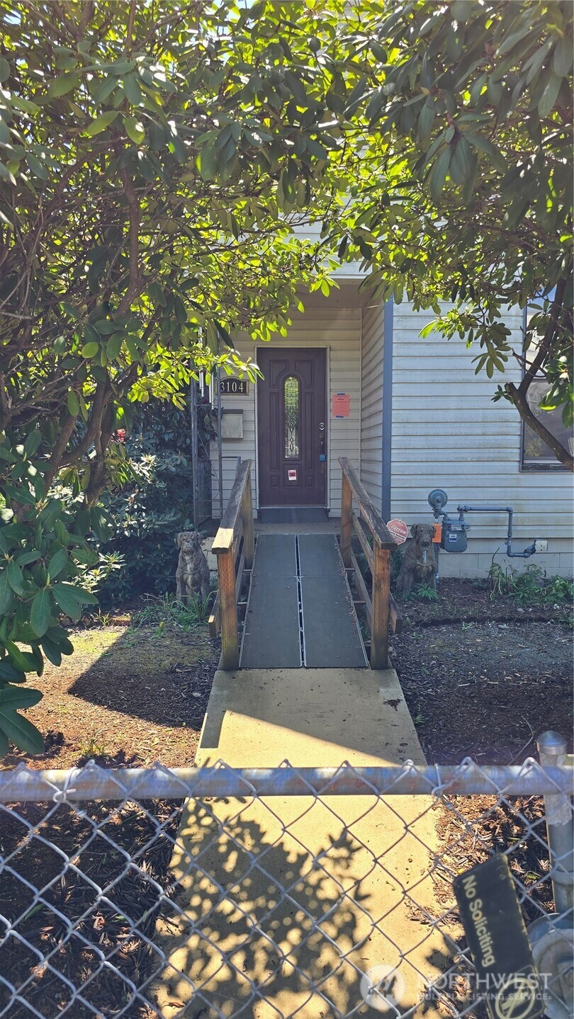 3104 S 7th Street