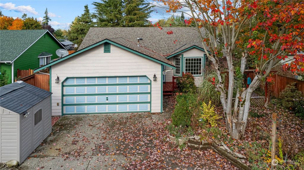 Photo of 9122 55th Avenue NE, Marysville, WA 98270 (MLS # 2304737)
