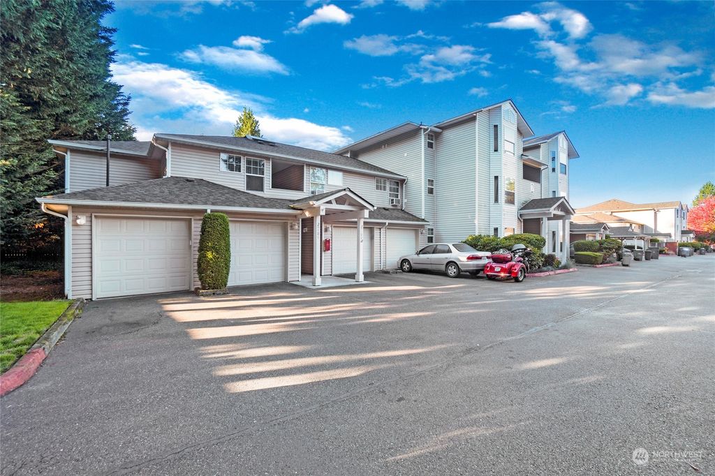 Photo of 2001 120th Place SE #2-101, Everett, WA 98208 (MLS # 2297888)