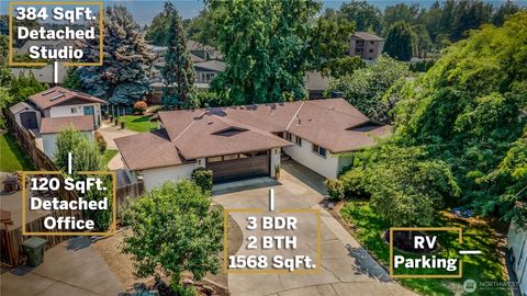 Photo of 18 A & B McKay Place, Walla Walla, WA 99362 (MLS # 2328117)