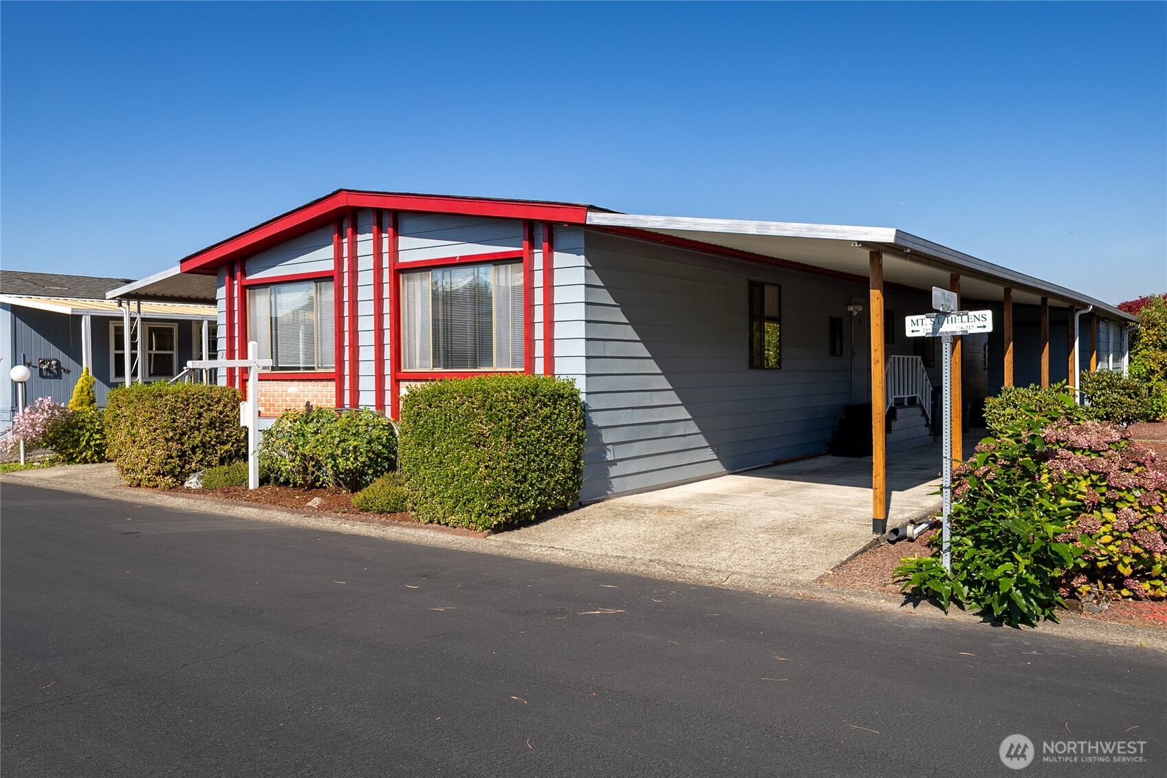 3611 I Street NE 237