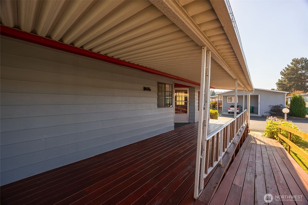 Photo of 3611 I Street NE #237, Auburn, WA 98002 (MLS # 2475038)