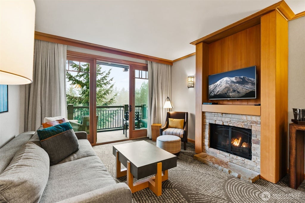 Photo of 3600 Suncadia Trail #4046, Cle Elum, WA 98922 (MLS # 2584192)