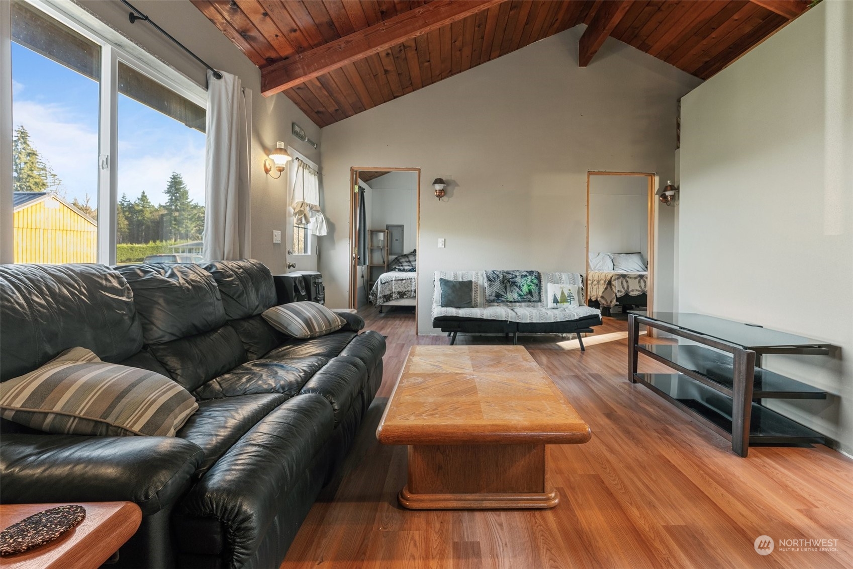112 Lakewood Place