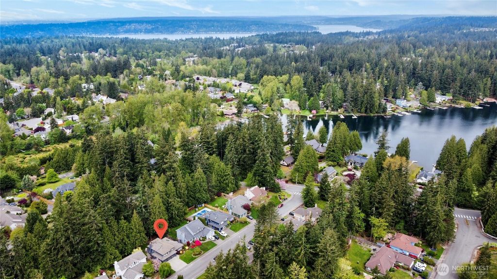 Photo of 2909 217th Avenue SE, Sammamish, WA 98075 (MLS # 2372698)