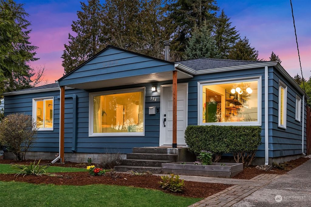 Photo of 334 NE 158th Street, Shoreline, WA 98155 (MLS # 2050466)