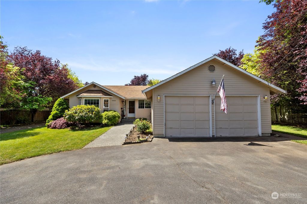 Photo of 20904 Damson Road, Lynnwood, WA 98036 (MLS # 2238056)