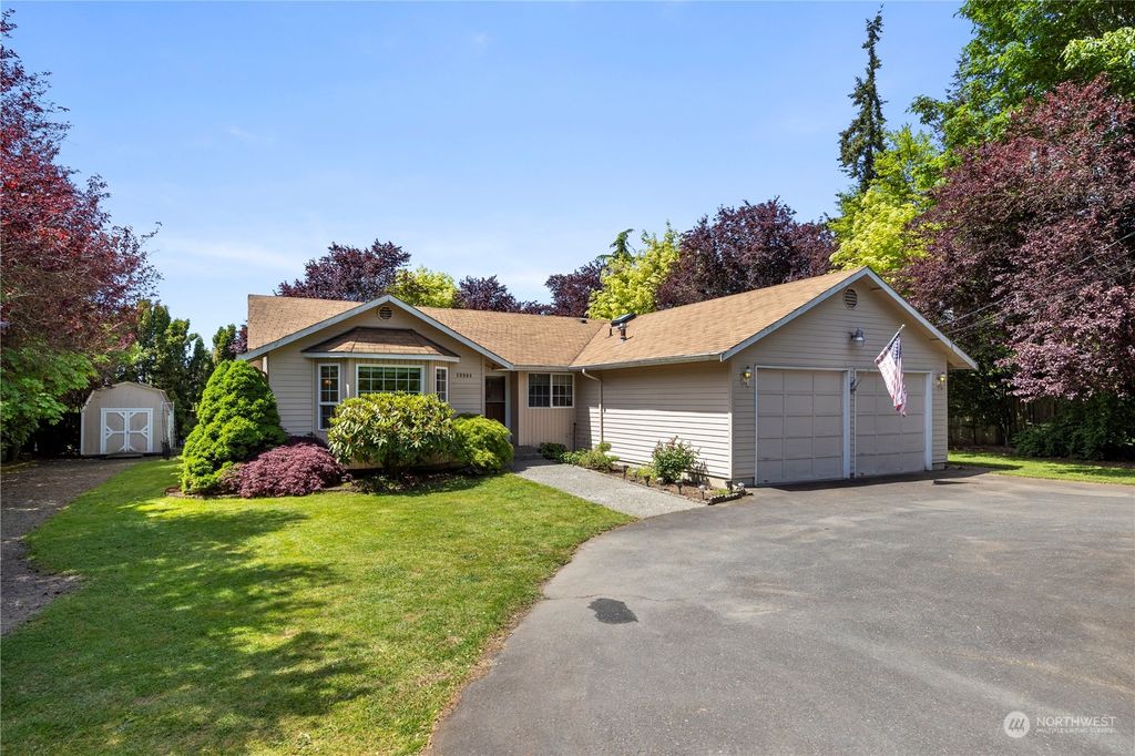 Photo of 20904 Damson Road, Lynnwood, WA 98036 (MLS # 2238056)