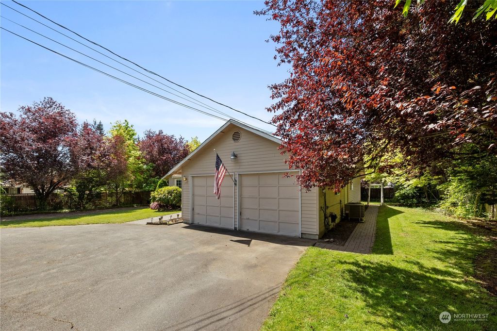 Photo of 20904 Damson Road, Lynnwood, WA 98036 (MLS # 2238056)