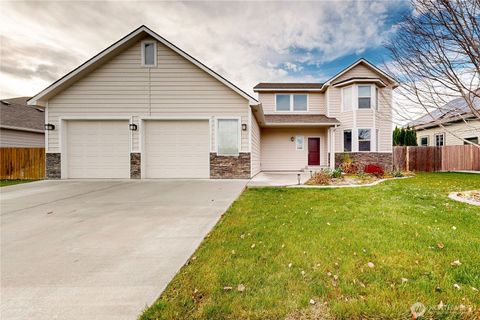 Photo of 22 Sedgwick Court, Walla Walla, WA 99362 (MLS # 2456219)