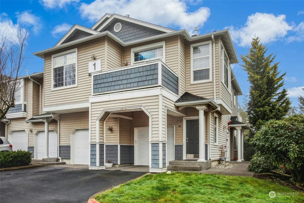 Photo of 1855 Trossachs Boulevard SE #102, Sammamish, WA 98075 (MLS # 2322019)