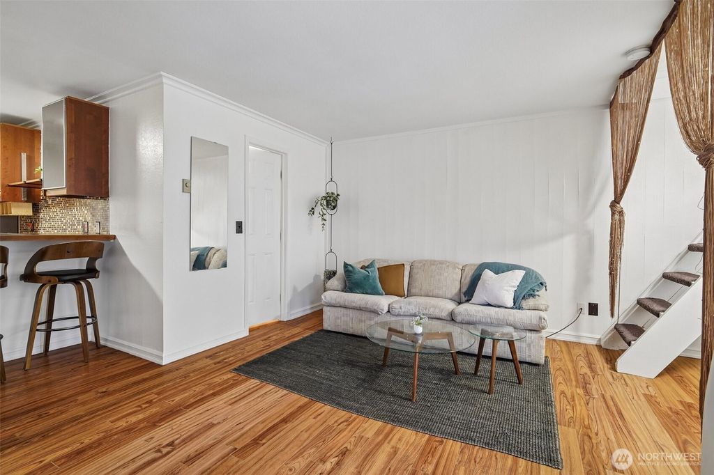 Photo of 13759 NE 69th Street #674, Redmond, WA 98052 (MLS # 2502697)