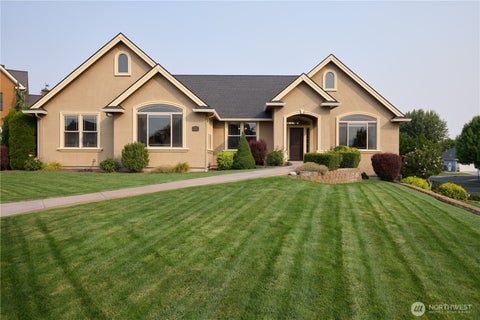 Photo of 404 Coyote Ridge Dr DR, Walla Walla, WA 99362 (MLS # 2567672)