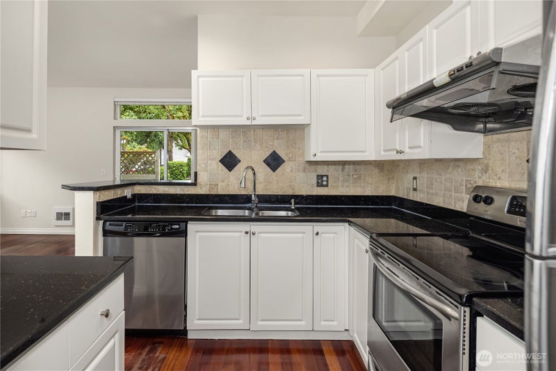 12440 NE 7th Place