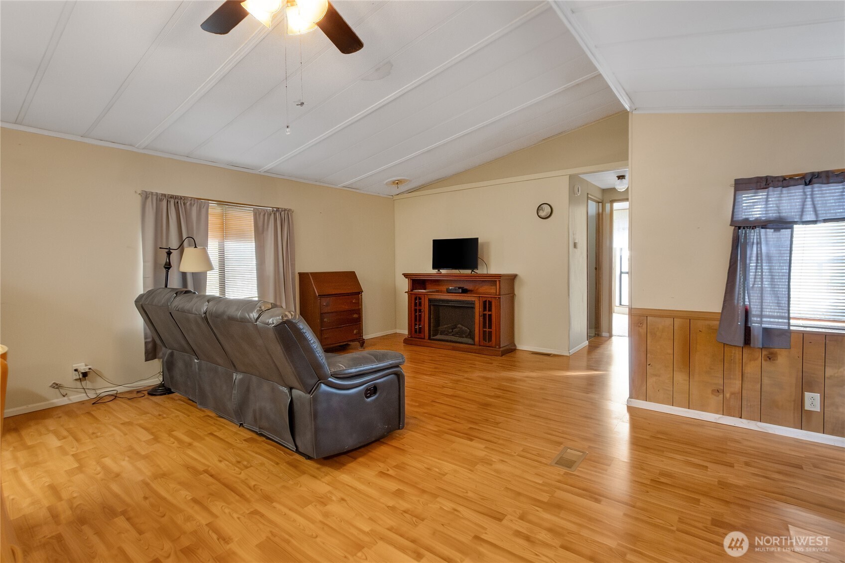 12416 114th Avenue E 105