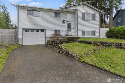 Photo of 2426 155th Street Ct E, Tacoma, WA 98445 (MLS # 2497621)