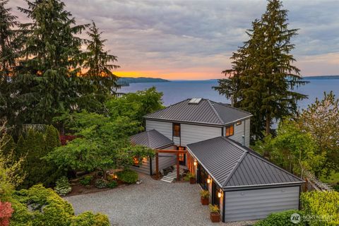 Photo of 6814 SW Maury Park Rd RD, Vashon, WA 98070 (MLS # 2510329)
