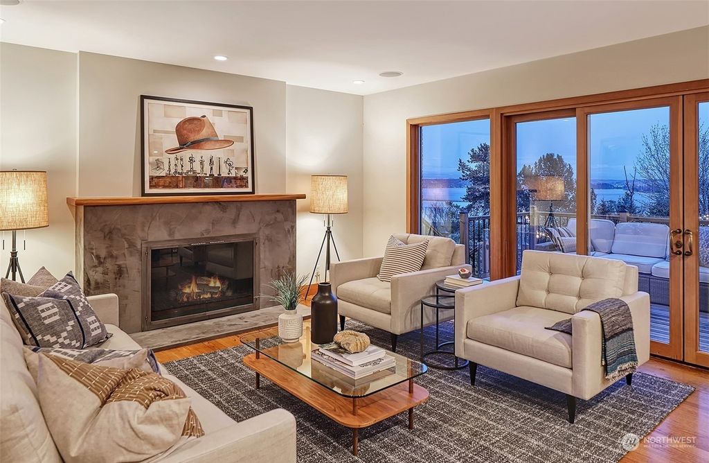 Photo of 3515 E Conover Court, Seattle, WA 98122 (MLS # 2101910)