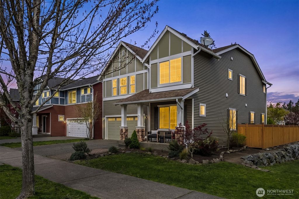 Photo of 33908 SE Sorenson Street, Snoqualmie, WA 98065 (MLS # 2511791)