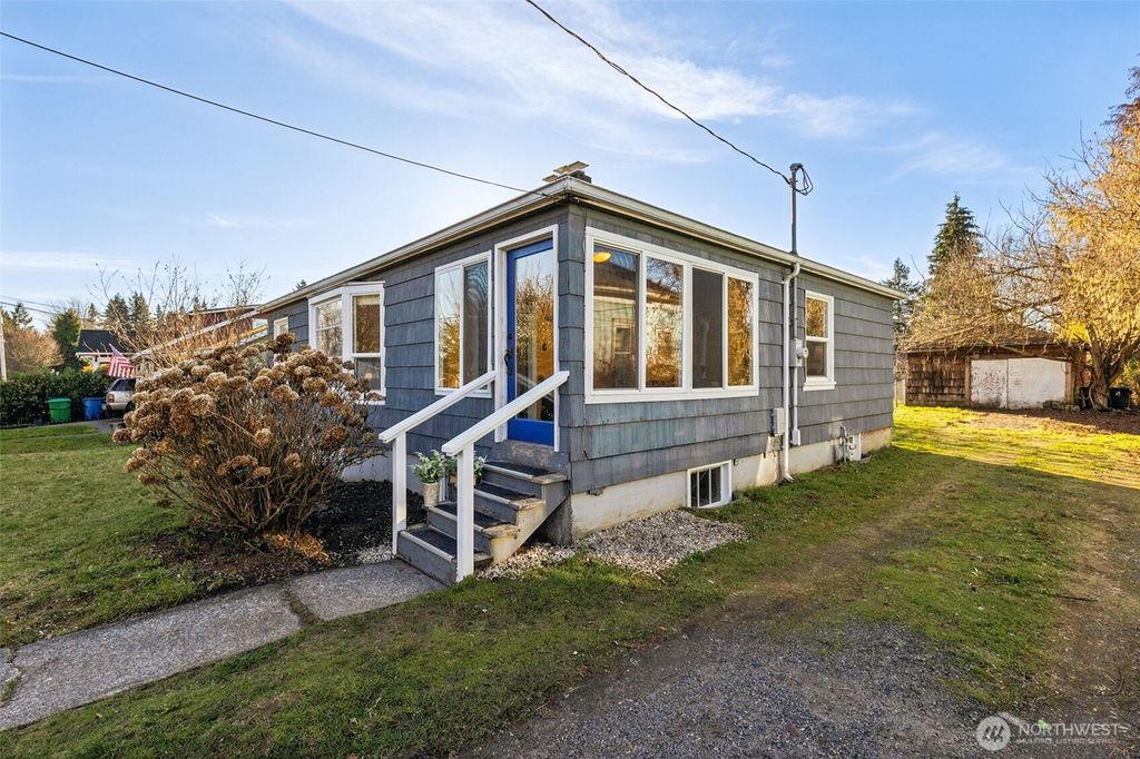 Photo of 417 Frederick Street SE, Olympia, WA 98501 (MLS # 2469814)