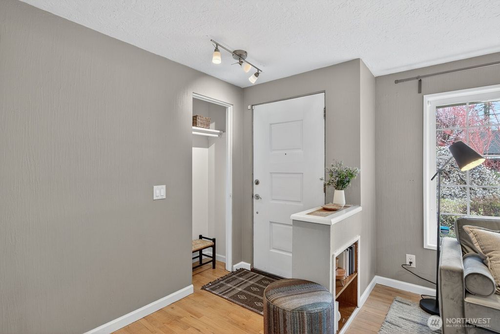 Photo of 1500 E Fairhaven Avenue, Burlington, WA 98233 (MLS # 2495921)