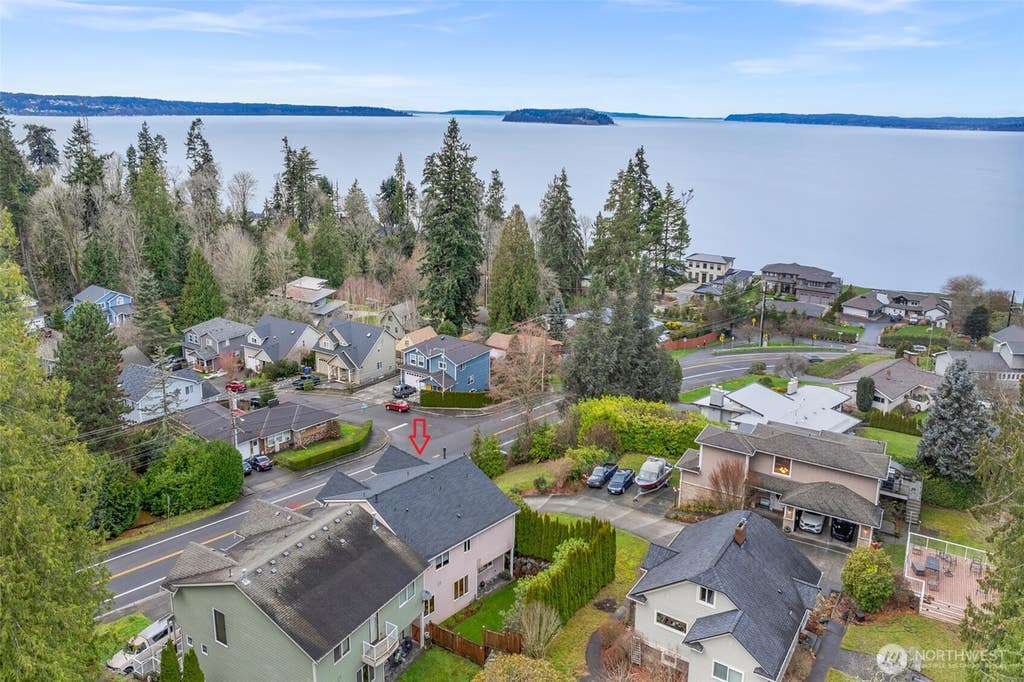 Photo of 2126 Mukilteo Boulevard, Mukilteo, WA 98203 (MLS # 2548326)