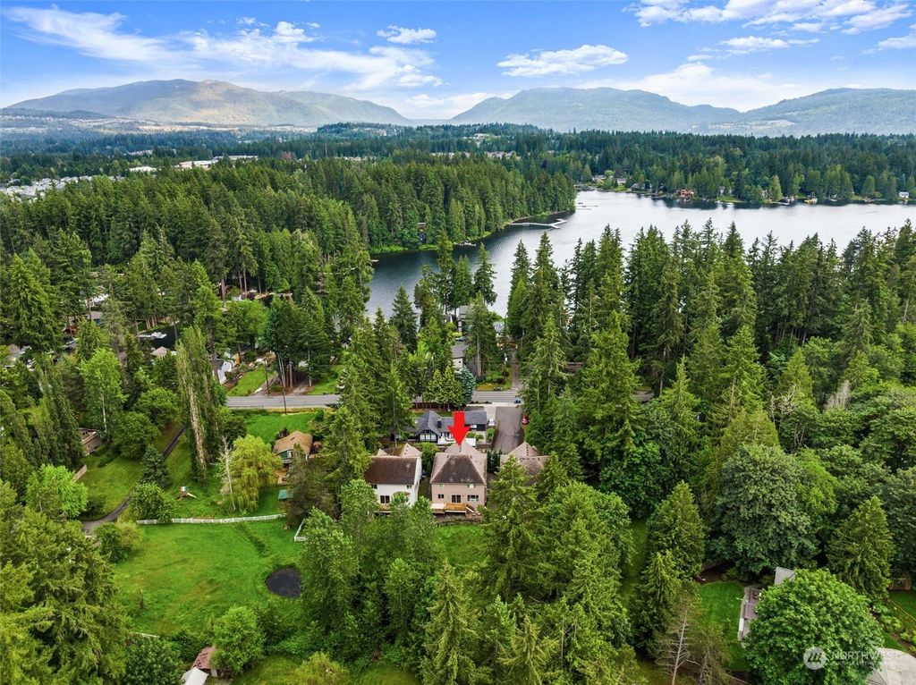 Photo of 22406 SE 20th Street, Sammamish, WA 98075 (MLS # 2027593)