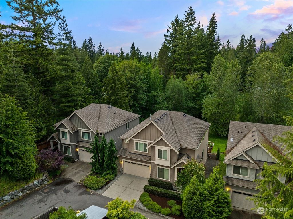 Photo of 22406 SE 20th Street, Sammamish, WA 98075 (MLS # 2027593)