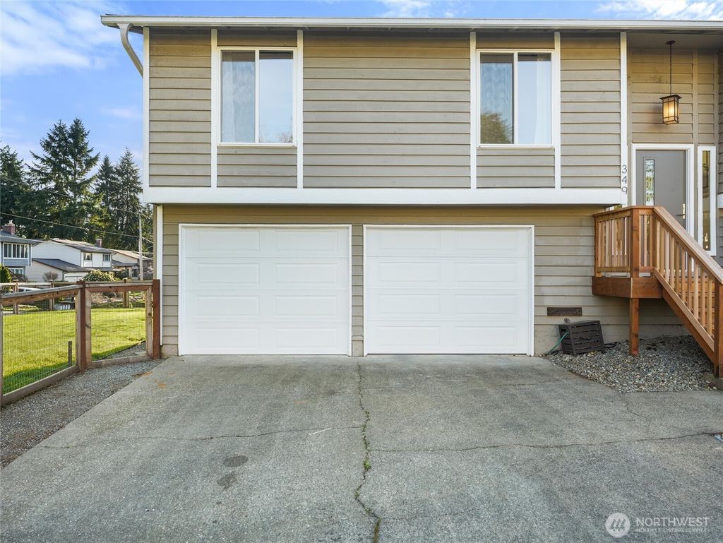 Photo of 349 Anacortes Avenue SE, Renton, WA 98059 (MLS # 2479104)