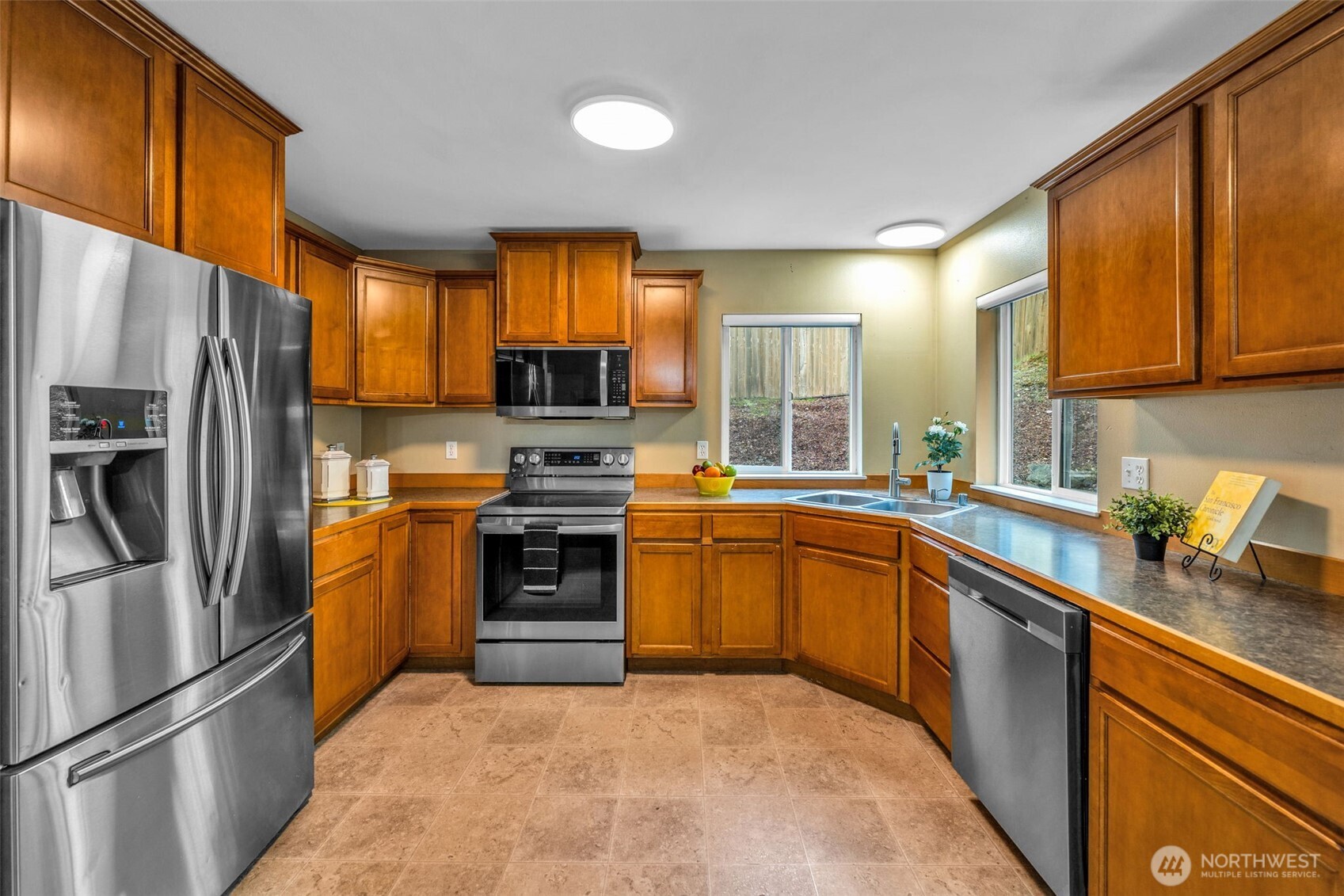 521 NE Matthew Drive