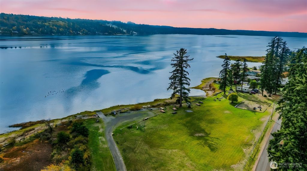 Photo of 521 NE Matthew Drive, Belfair, WA 98528 (MLS # 2488669)