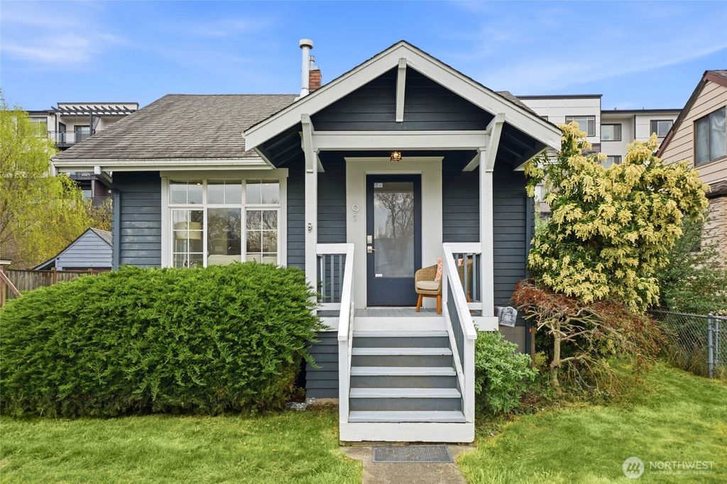 Photo of 91 Williams Avenue S, Renton, WA 98055 (MLS # 2495484)