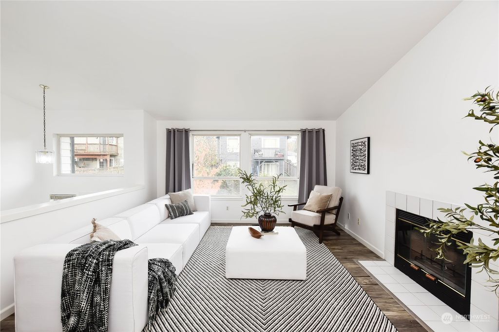 Photo of 5966 18th Avenue SW, Seattle, WA 98106 (MLS # 2309757)