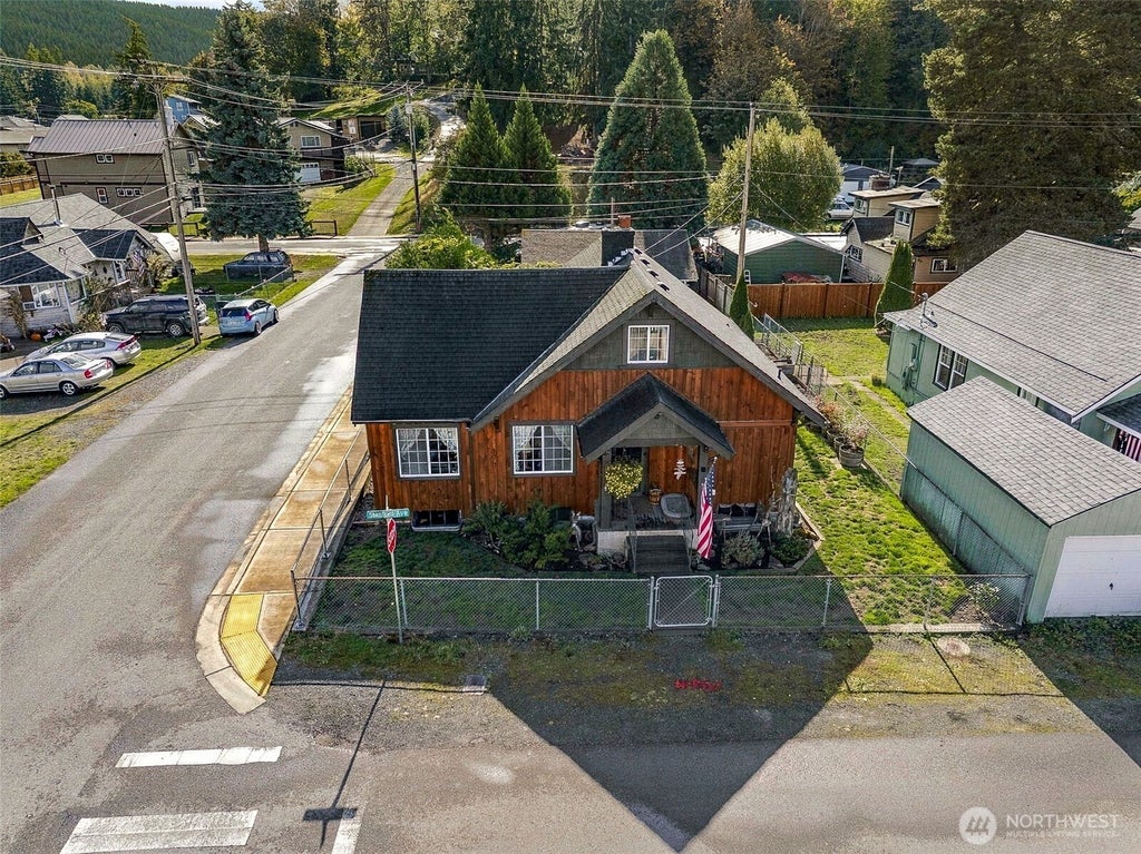 Photo of 300 Standford Avenue, Carbonado, WA 98323 (MLS # 2593540)
