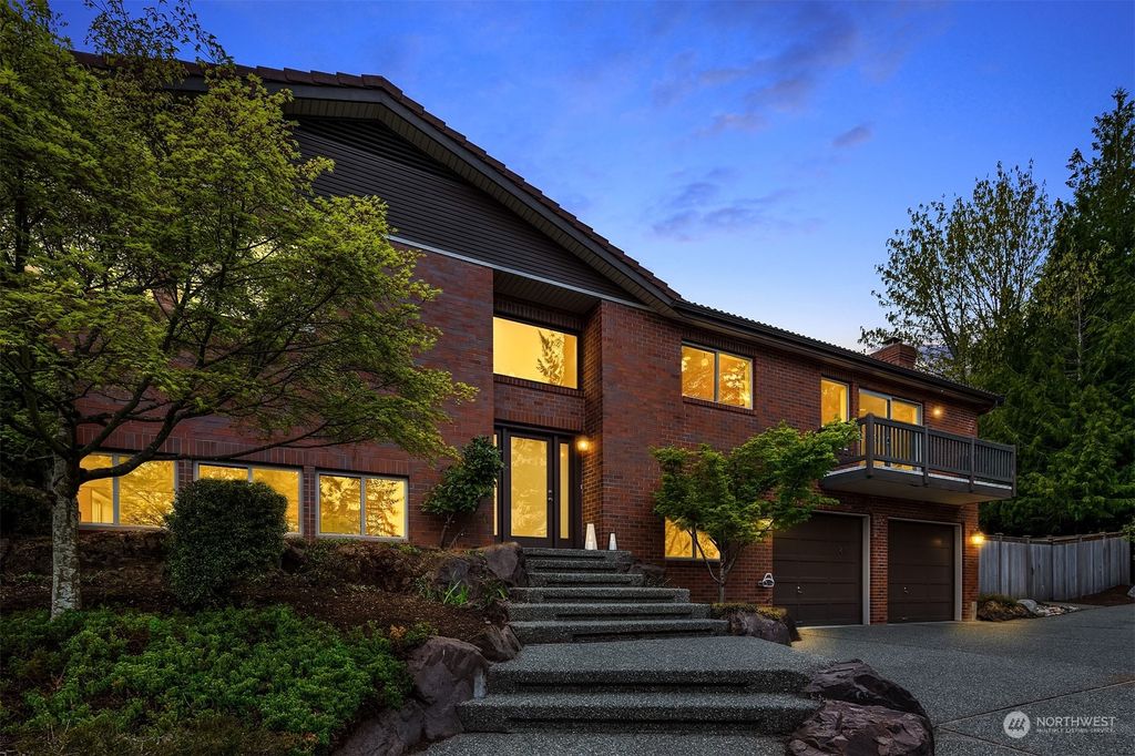 Photo of 1811 187th Avenue NE, Bellevue, WA 98008 (MLS # 2209000)