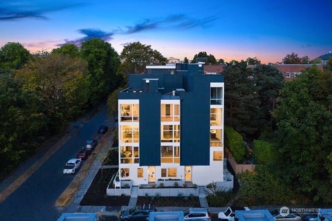 Photo of 1509 E Olive Street, Seattle, WA 98122 (MLS # 2582781)