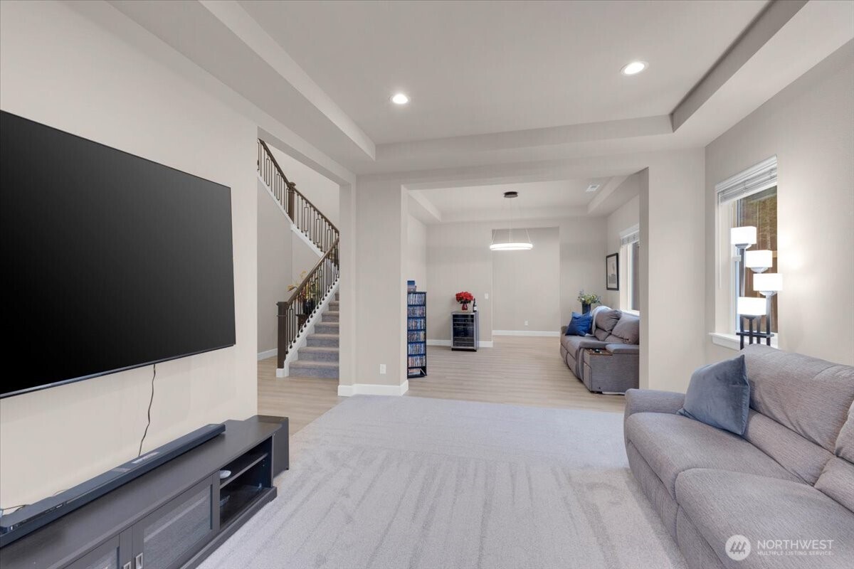 10229 135th Avenue NE