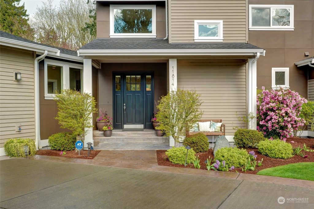 Photo of 11814 8th Avenue NW, Seattle, WA 98177 (MLS # 2215734)