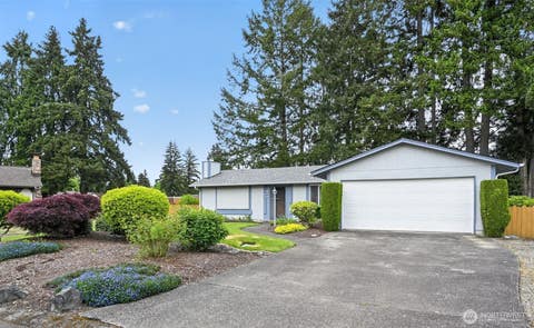 Photo of 862 136th Street Ct E, Tacoma, WA 98445 (MLS # 2527852)