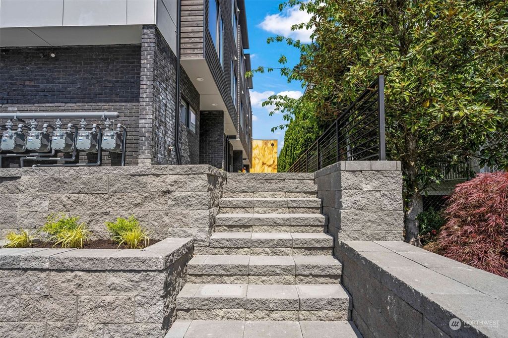 Photo of 17342 Bothell Way NE #F, Bothell, WA 98011 (MLS # 2125867)