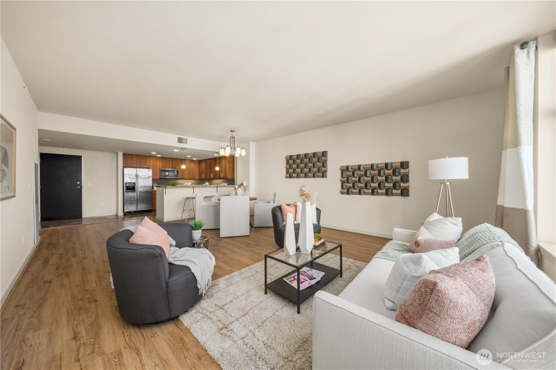 1515 Dock Street 706