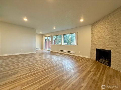 Photo of 9623 S 248th St #B11, Kent, WA 98030 (MLS # 2487903)