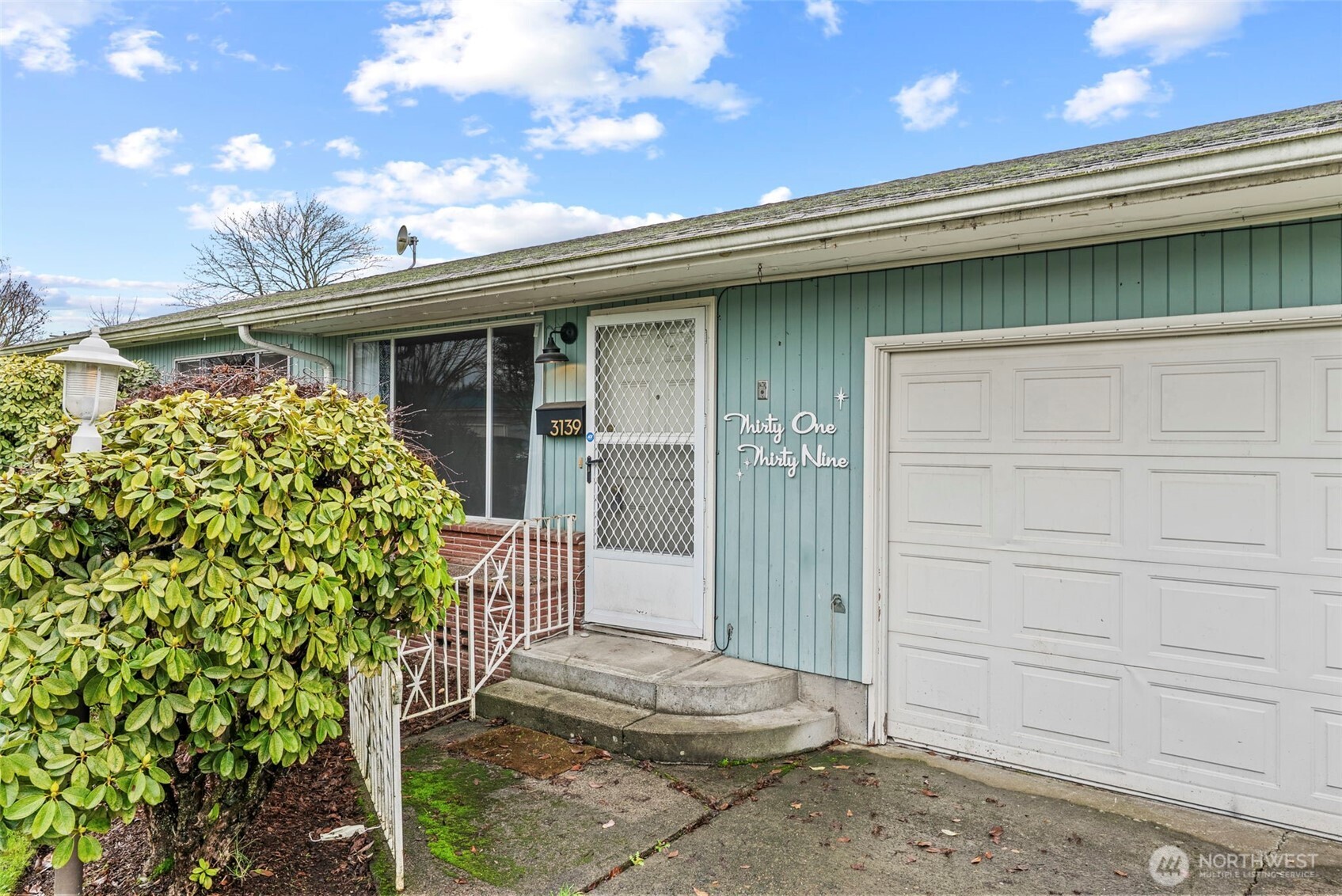 3139 Michigan Street