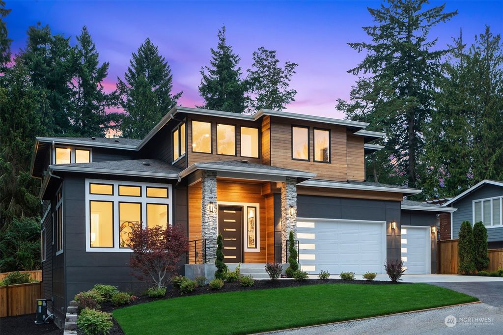 Photo of 11821 SE 84th Street, Newcastle, WA 98056 (MLS # 2174130)