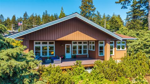 Photo of 5504 Rosario Way, Anacortes, WA 98221 (MLS # 2506822)